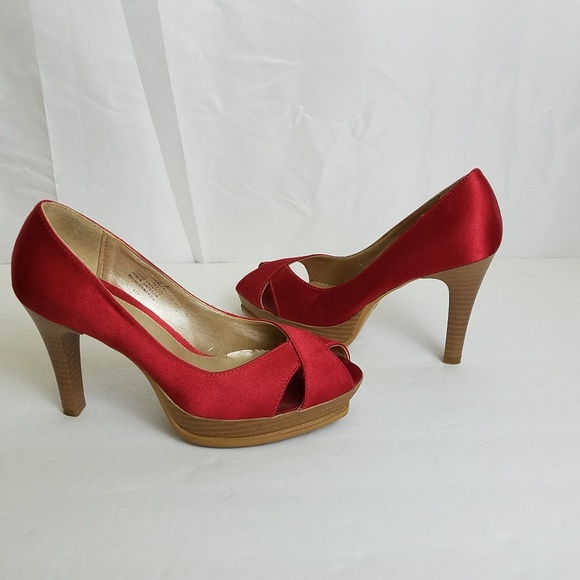 andrea red high heel shoes size 6 [SH1] - Picture 5 of 7